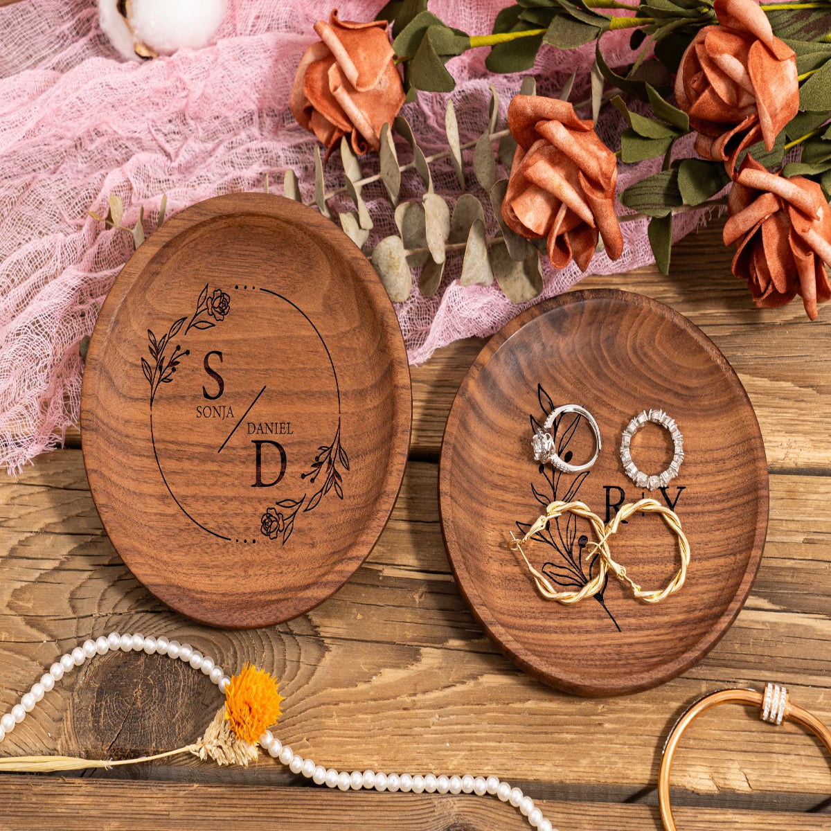 Personalized Ring Dish, Engagement Gifts, Wedding Ring Dish, Custom Jewelry Dish, Wood Ring Holder, Engagement Ring Dish, Anniversary Gifts
